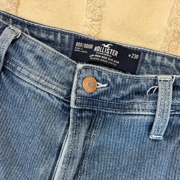 Hollister Ultra High-Rise Dad Jeans Denim Pinstripe - 00R / 000R / 23R - Picture 2 of 4